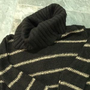 Urban outfitters oversized turtleneck sweater